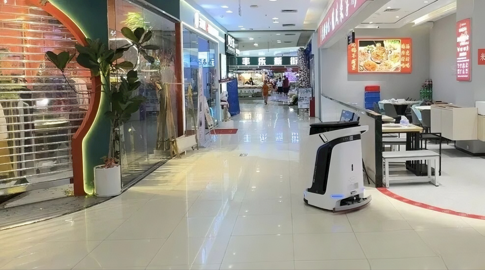 “商场清洁机器人”