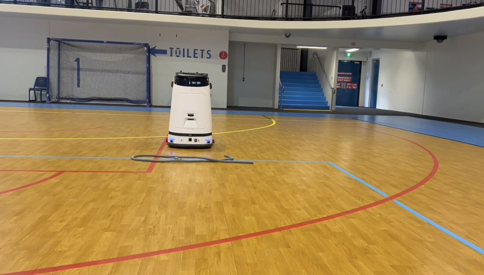 “体育馆清洁”